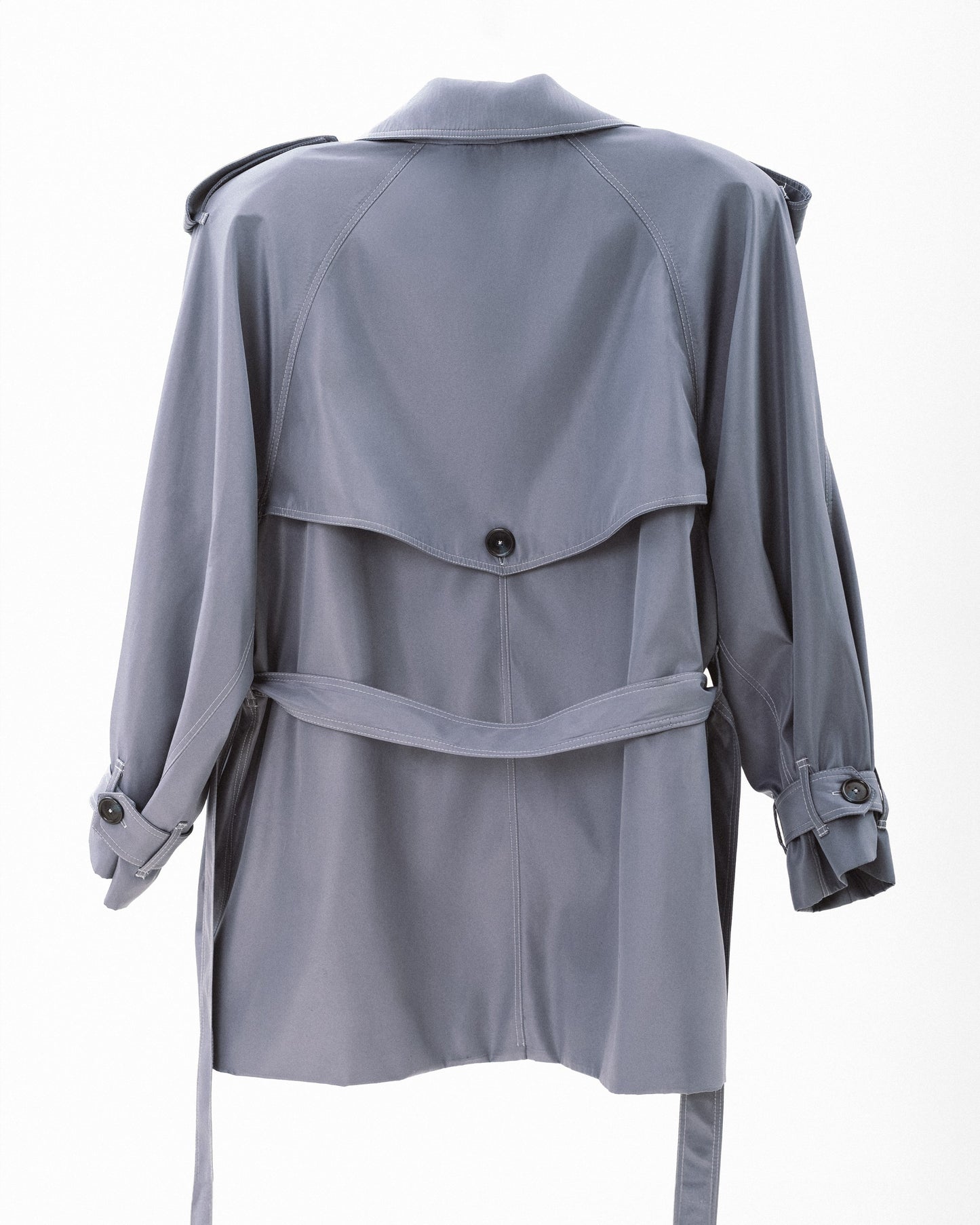 VOLUMINOUS CAPE